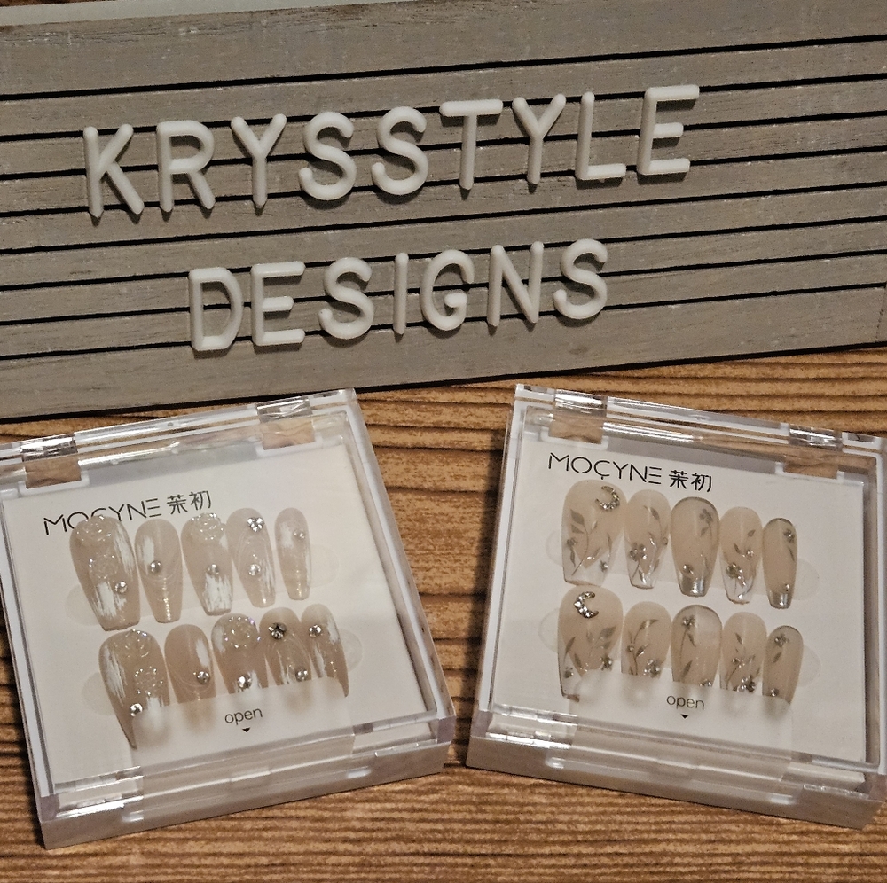 MOCYNE Nails Pre-Designed Press-On Nail Set
